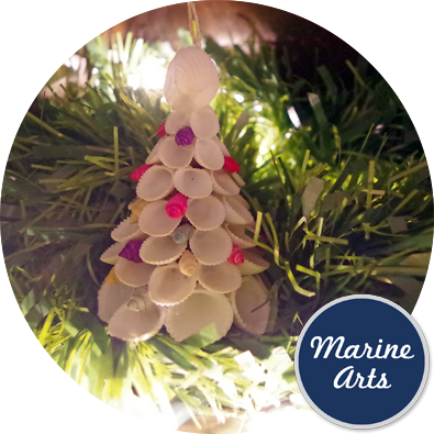 - Festive Decor - Clam Rose Christmas Tree